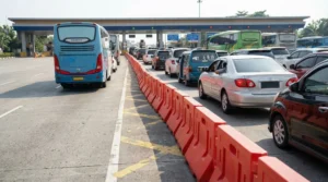 Peran dan Penggunaan Road Barrier Plastik
