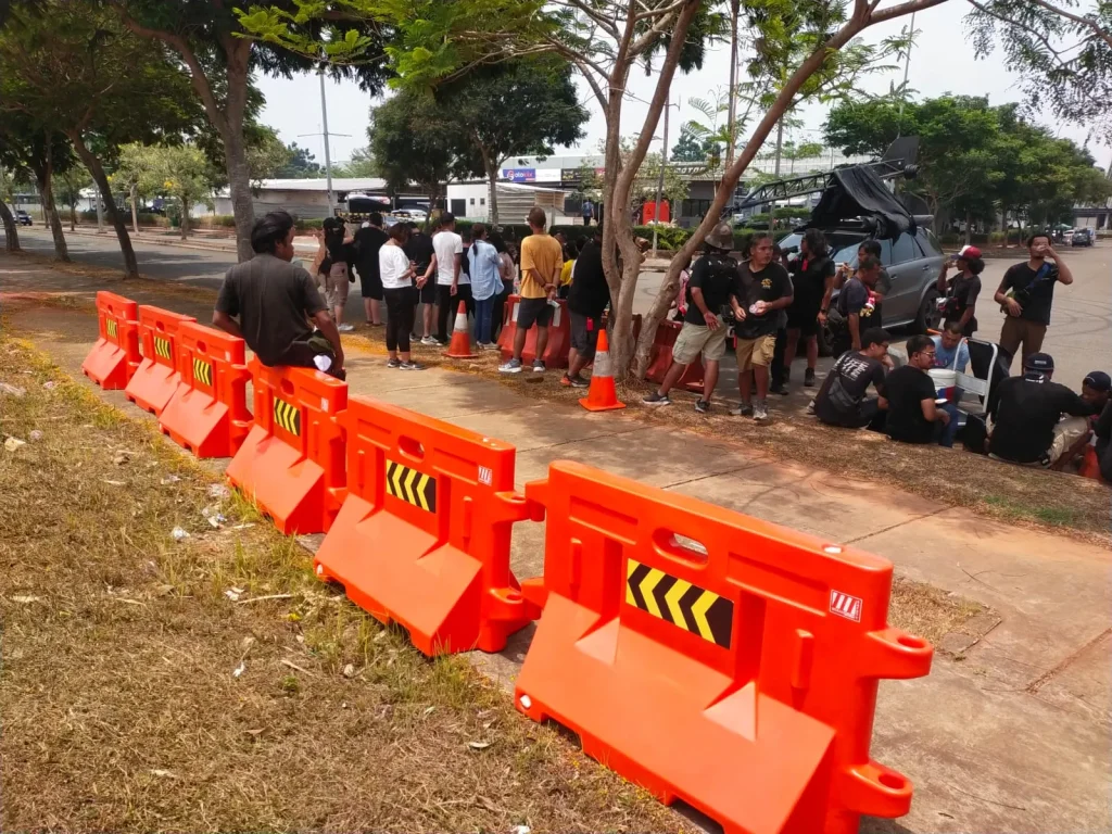 Cara Pemasangan Water Road Barrier